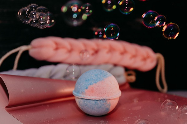 Väike vannipomm Bubble Gum