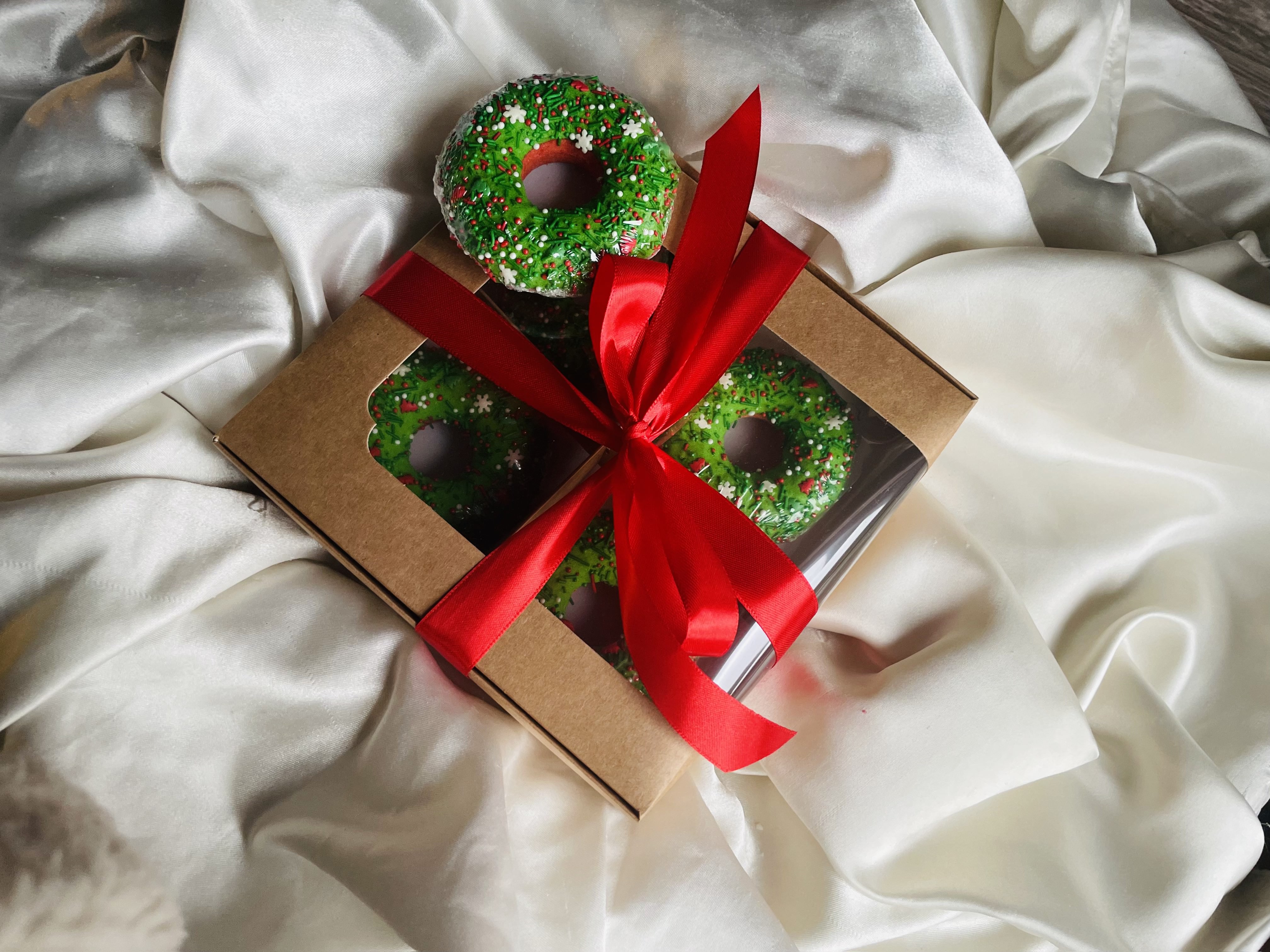 Vannipommide komplekt Holiday Donuts